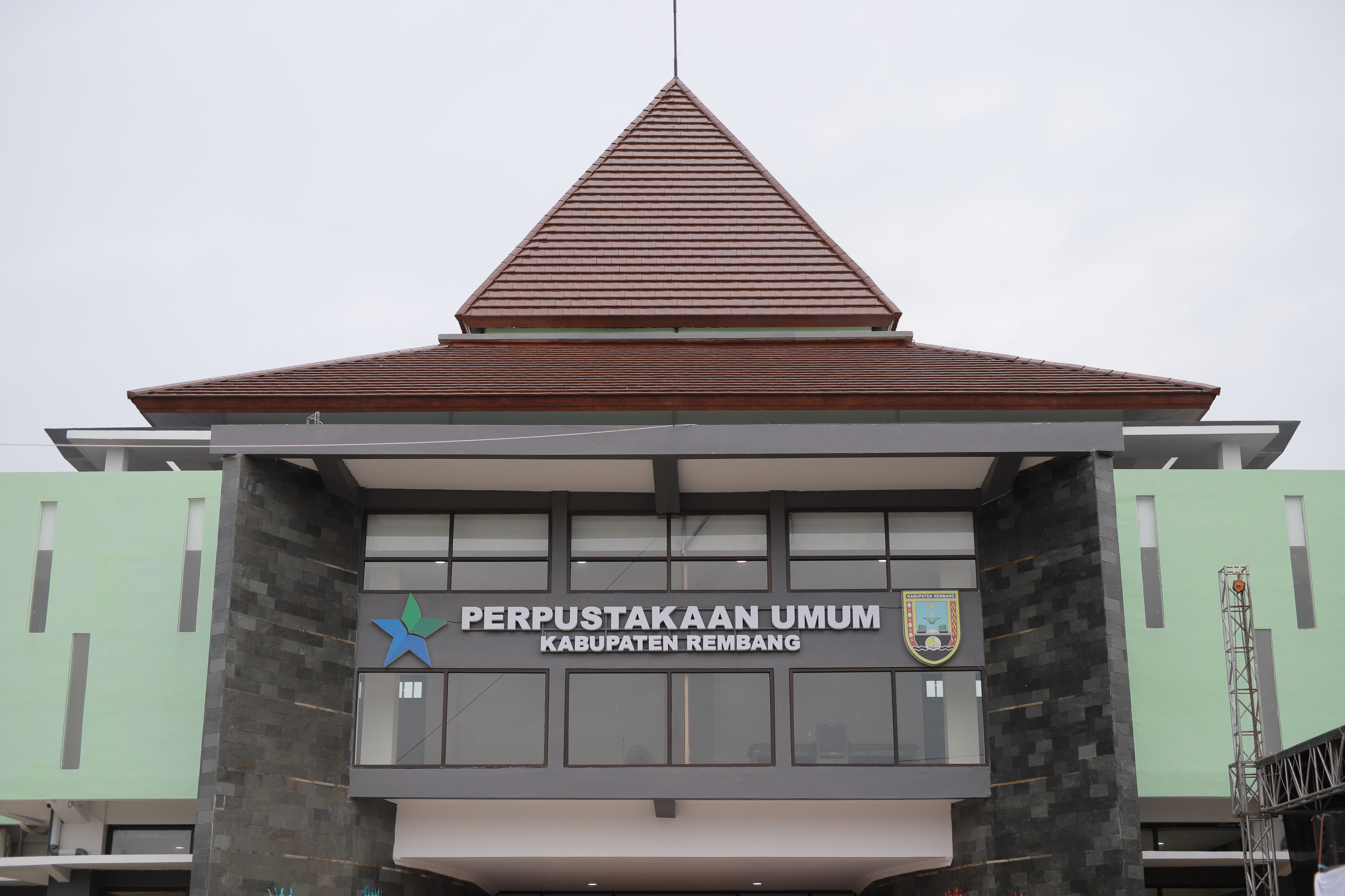 Standart Pelayanan & SOP
