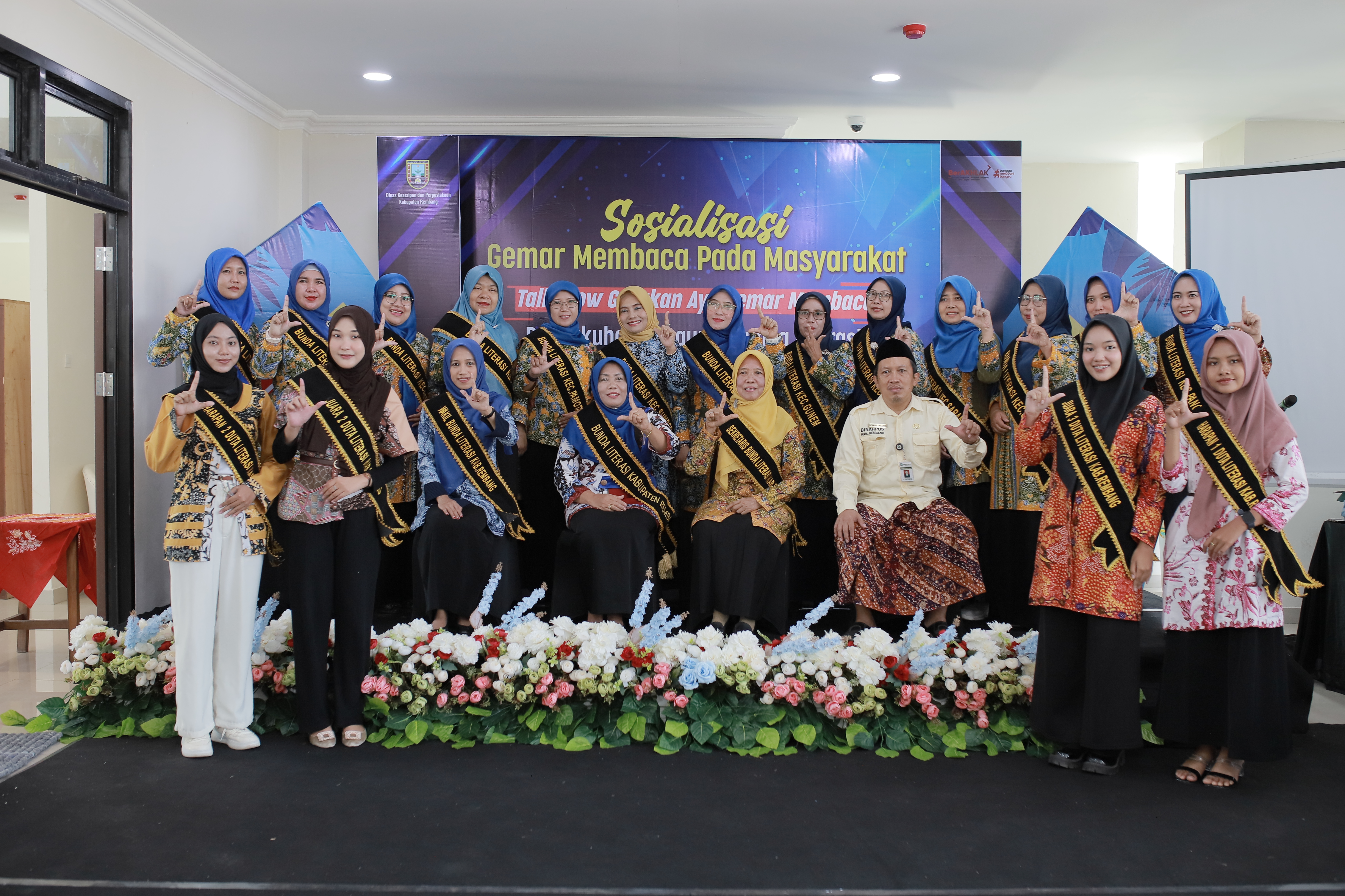 Kegiatan Sosialisasi Gemar Membaca Pada Masyarakat Jadi Ajang Pengukuhan 14 Bunda Literasi Kecamatan Sekabupaten Rembang