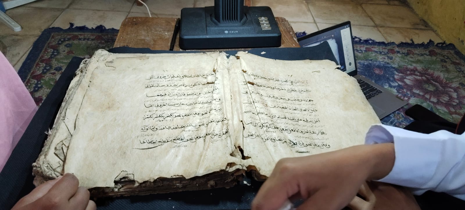 Melestarikan Warisan Ulama lewat Digitalisasi Naskah Kuno