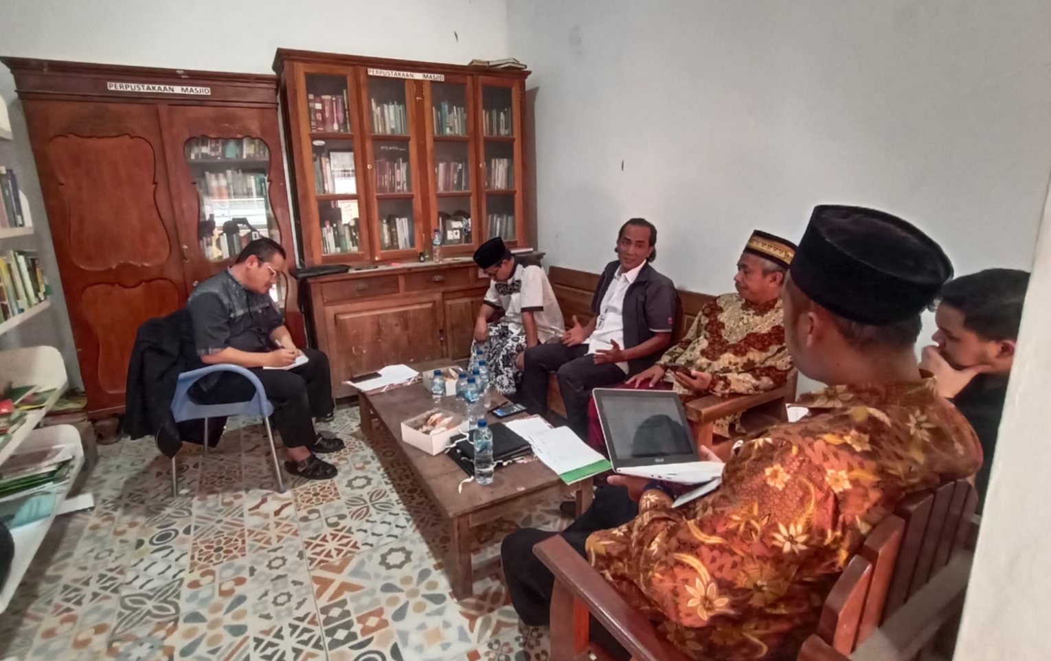 Konservasi Manuskrip Lasem : Upaya Menyelamatkan Bukti Otentik Kematangan Intelektualitas Kota Pusaka Lasem